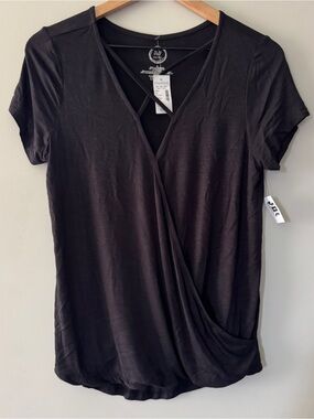 NWT | Maurices | Black Short-Sleeve Wrap-Front Tee | S